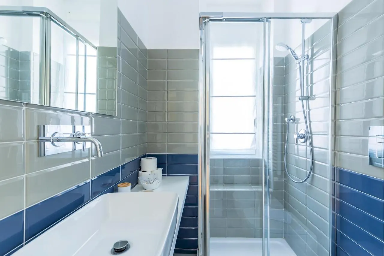 Apartment Chiaia Mon Amour Elegant Flat By Napoliapartments Italy